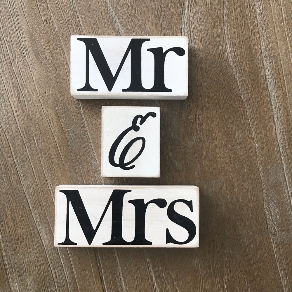 Bridal Mr & Mrs Blocks Sign Decor Wedding Gift